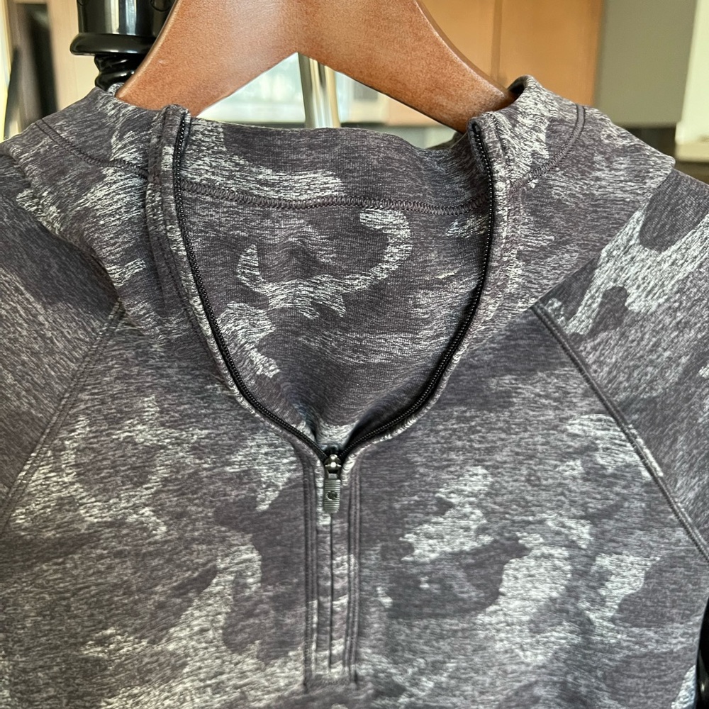 Lululemon Sweater - Picture 3 of 6